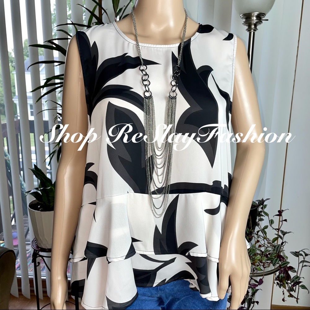 ☀️Collective Concept black and white print Top XL